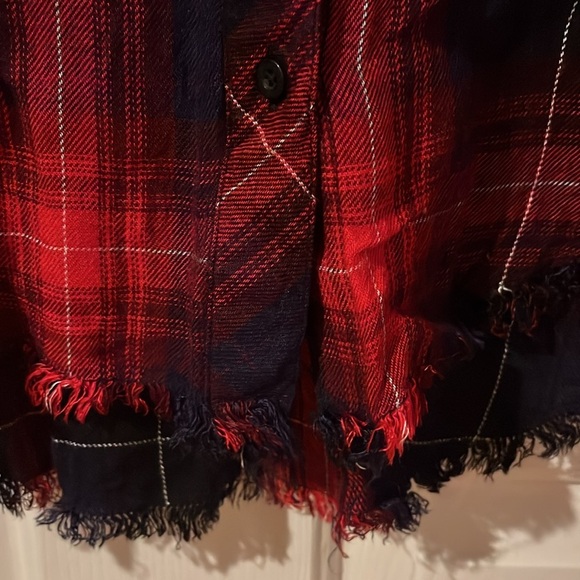 Cloth & Stone Red Plaid Raw Hem Button Up - Picture 4 of 6
